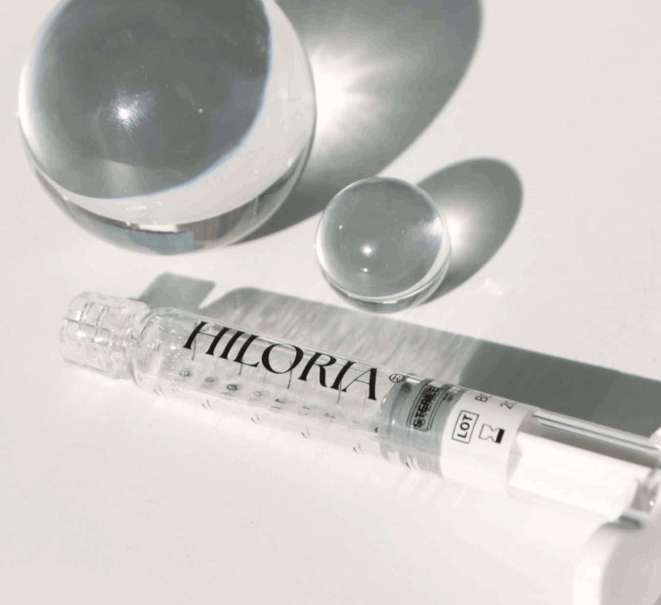 Filler tái tạo và tăng cường trẻ hóa da Hiloria Dual HA Skin Composition 2.5ml/ ống/ hộp 9