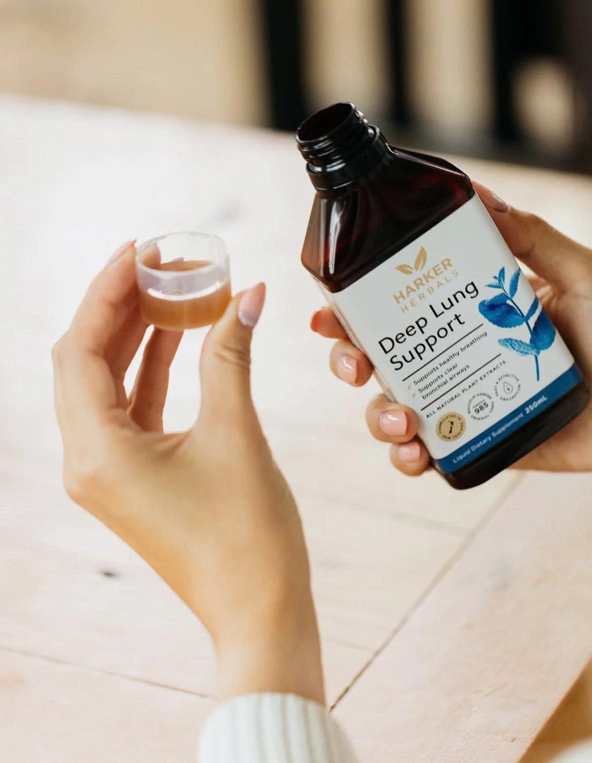 Siro thảo dược bổ phổi chuyên sâu Harker Herbals Deep Lung Support 250ml 3